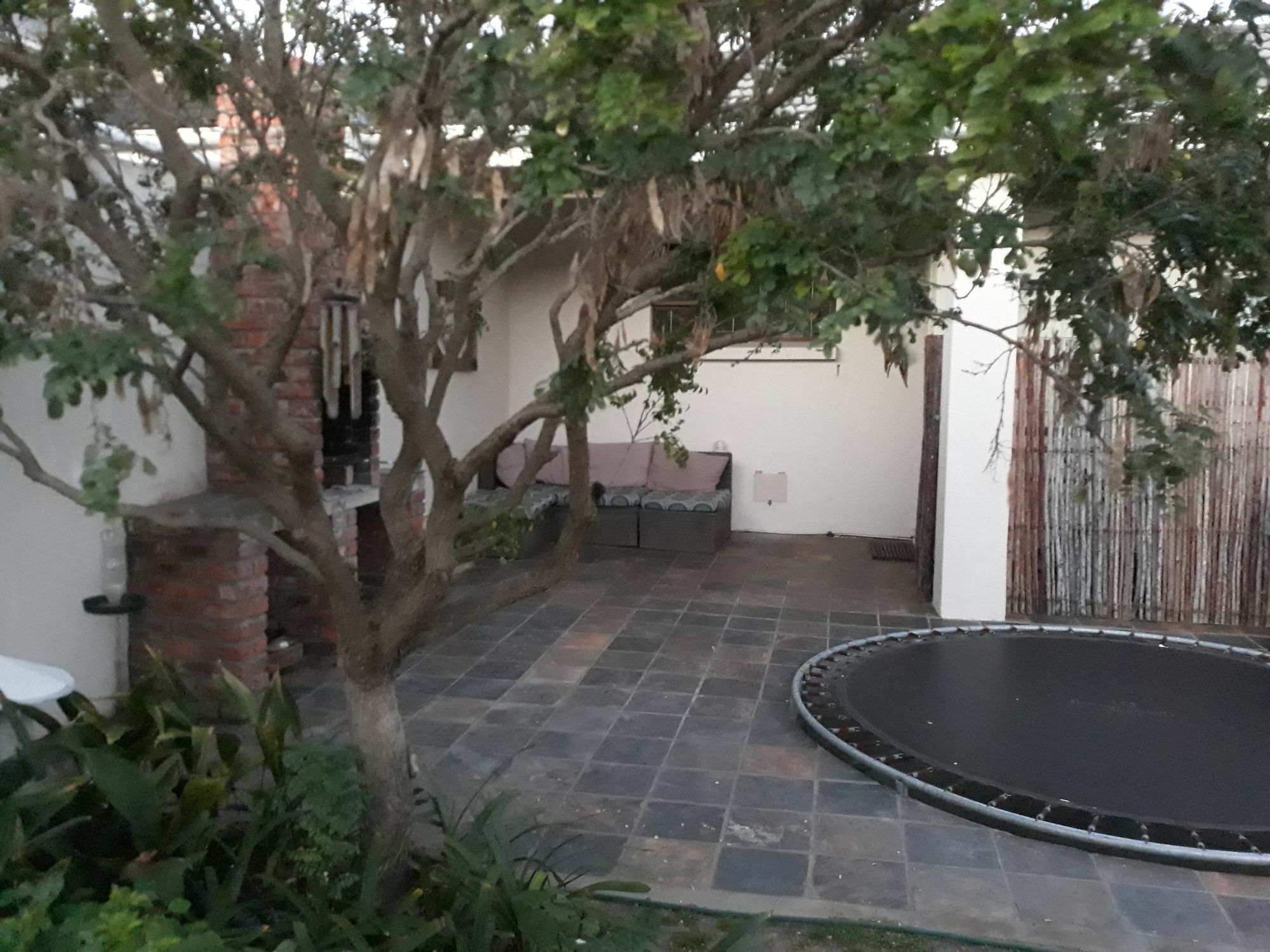 Guesthouse On Irvine Port Elizabeth Exterior foto