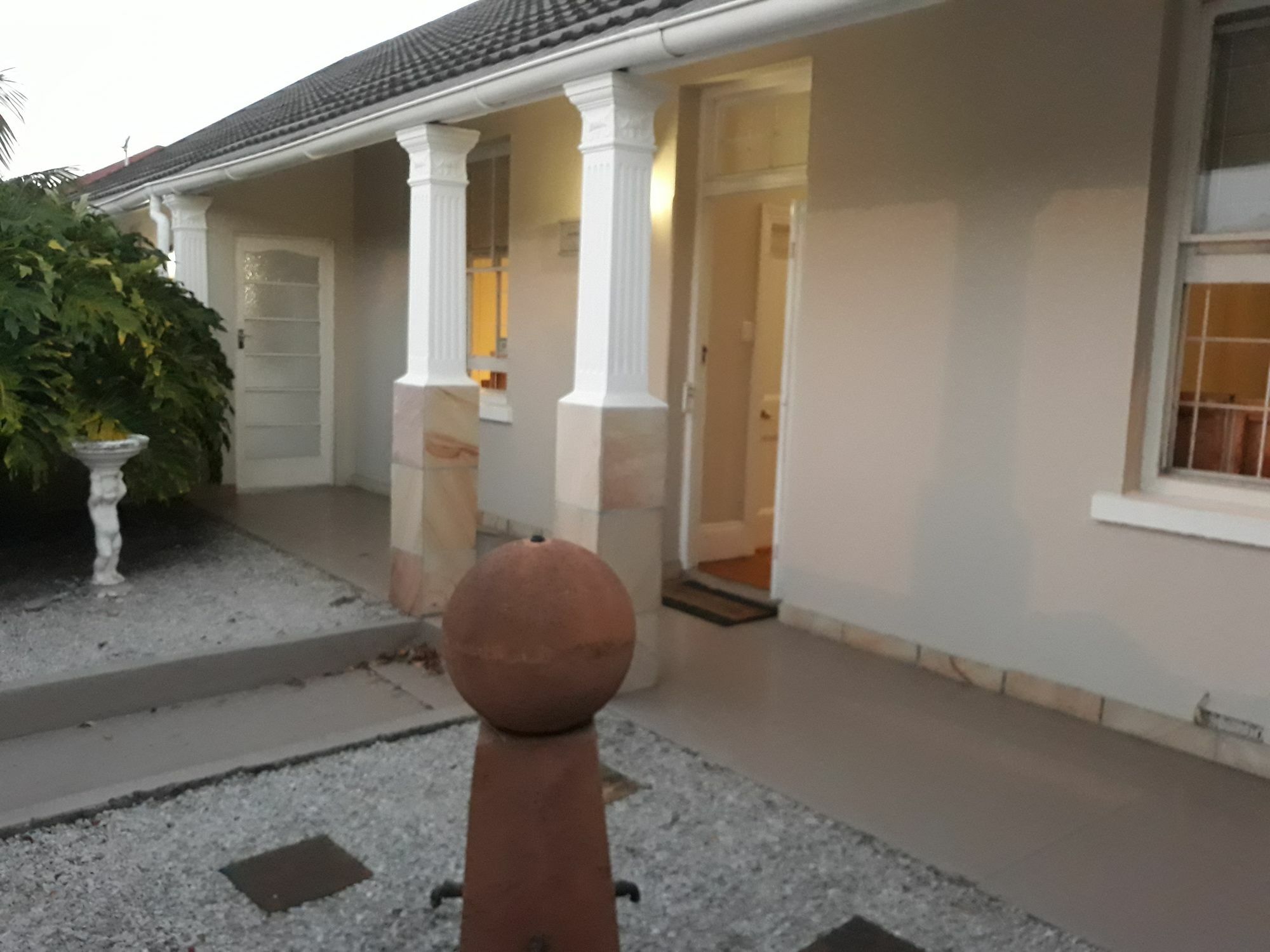 Guesthouse On Irvine Port Elizabeth Exterior foto